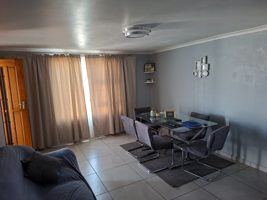 4 Bedroom Property for Sale in Retreat Western Cape